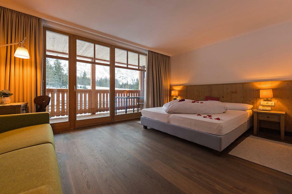 Alpin Natur Hotel Brueckele 布拉伊埃斯 外观 照片